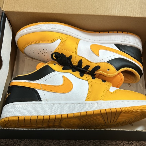 Jordan 1 low - Picture 7 of 8